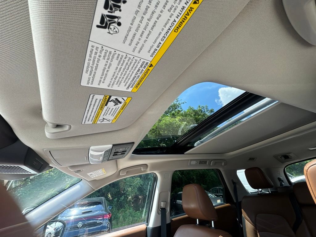 Used 2023 Nissan Pathfinder Platinum w/ Cargo Package AWD/4WD image 20