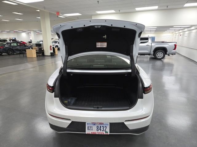 New 2026 Toyota Crown Platinum image 14