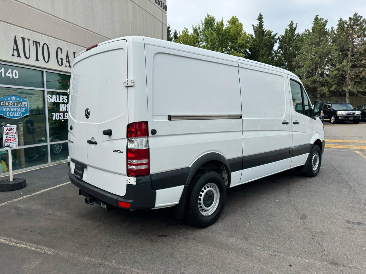 Used 2017 Mercedes-Benz Sprinter 2500 image 5