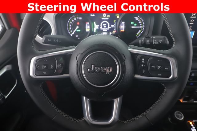 Used 2025 Jeep Wrangler Unlimited Sahara AWD/4WD image 20