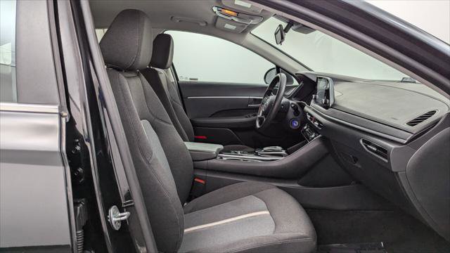 Used 2021 Hyundai Sonata SE w/ Cargo Package image 19