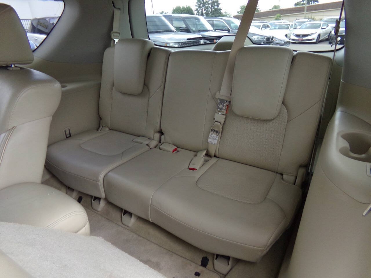 Used 2013 INFINITI QX56 4WD w/ Deluxe Touring Pkg image 16