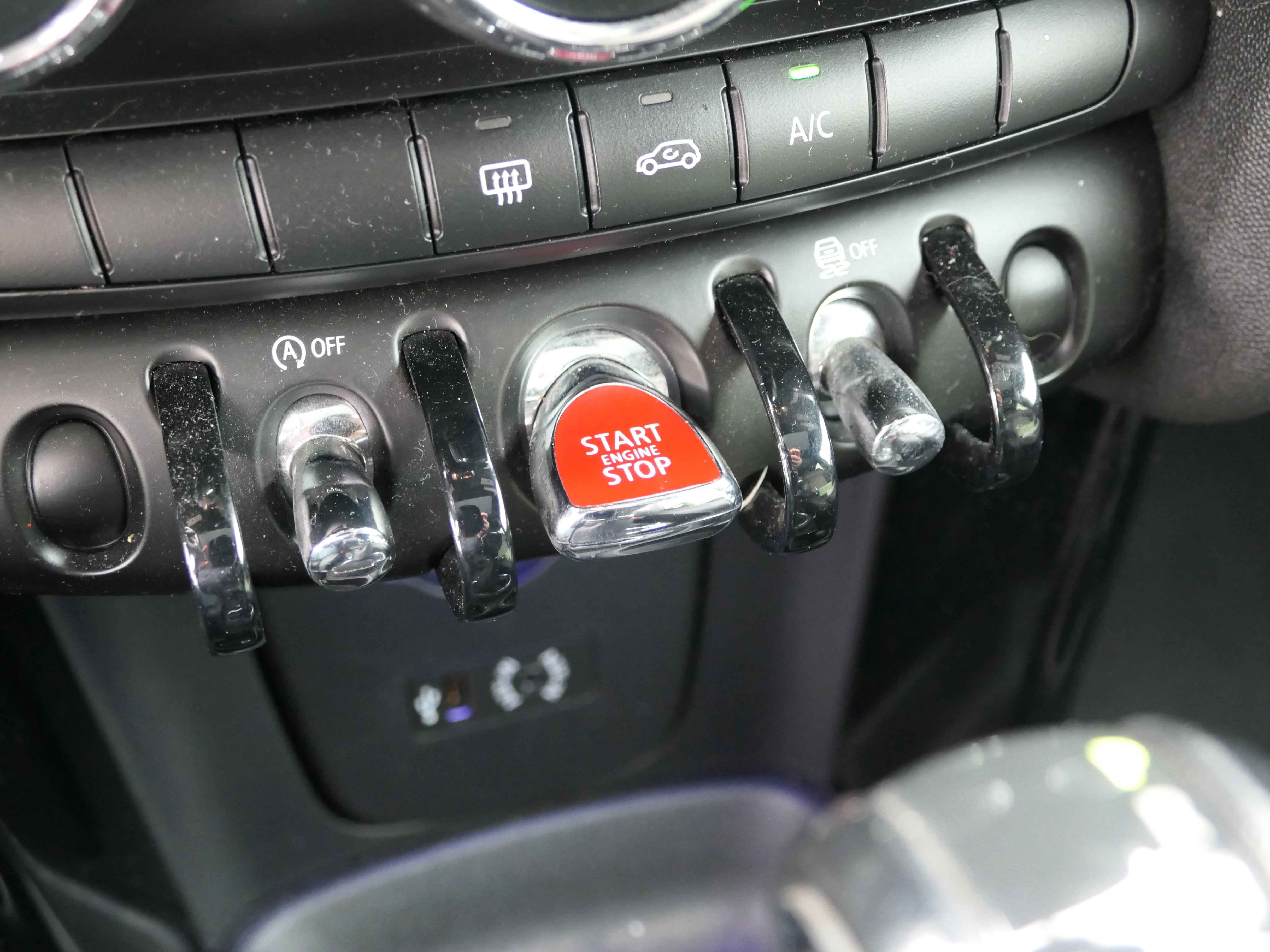 Used 2014 MINI Cooper S FWD image 19