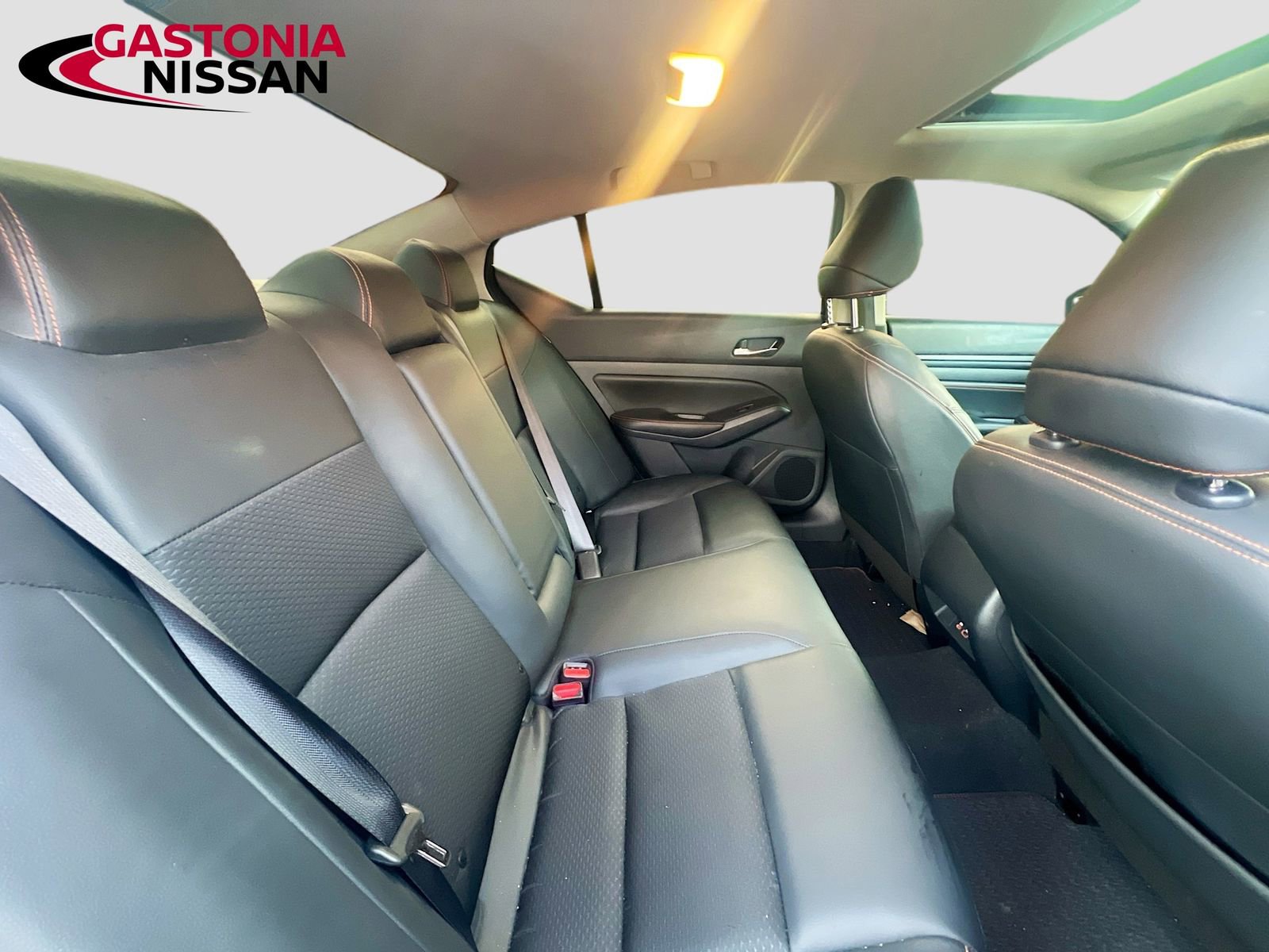 Used 2022 Nissan Altima 2.5 SR w/ Midnight Edition Package image 32