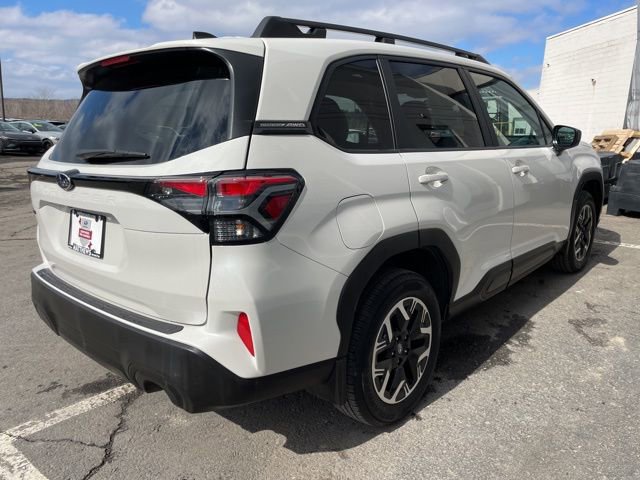 Used 2025 Subaru Forester Premium image 5