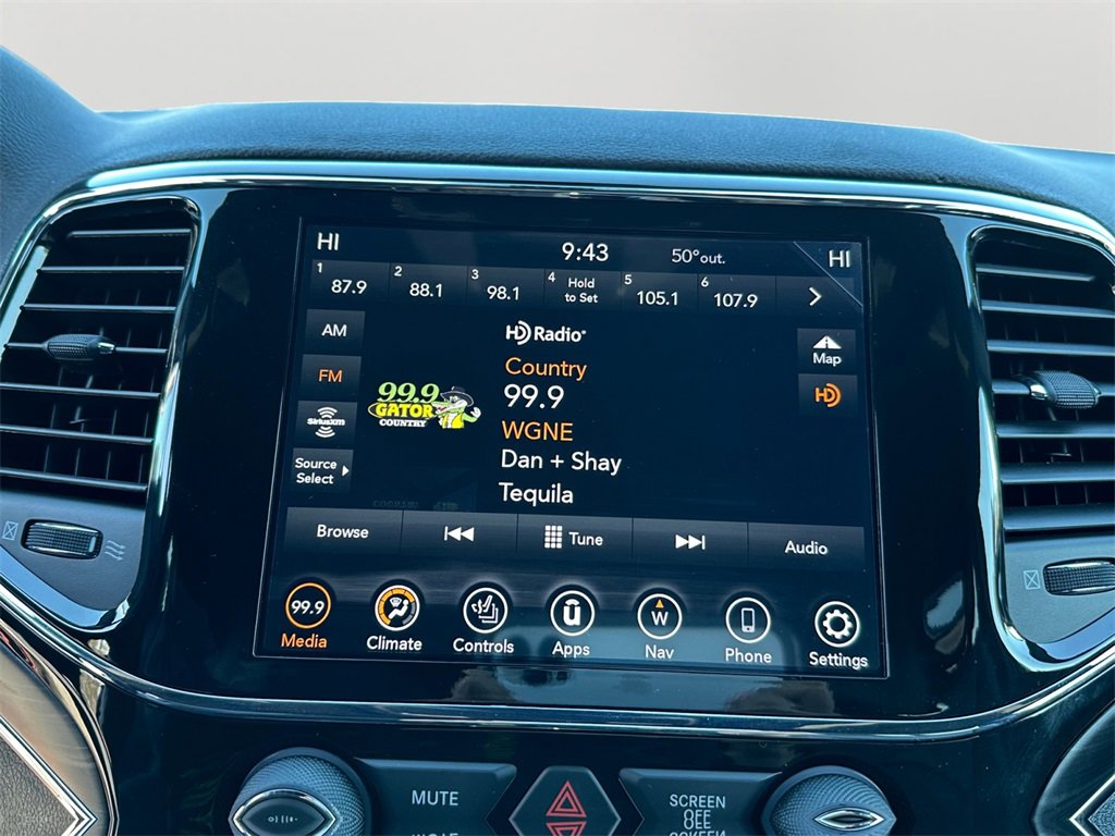 Used 2022 Jeep Grand Cherokee Limited image 18