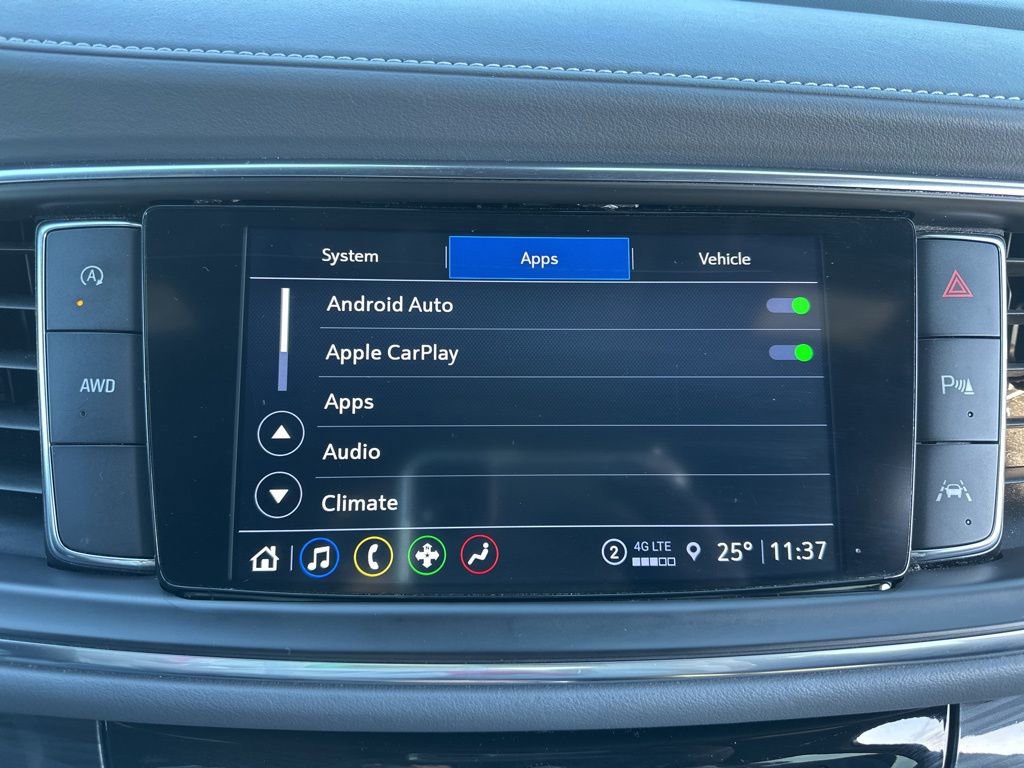 Used 2022 Buick Enclave Essence image 12