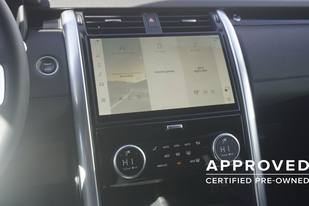 Used 2025 Land Rover Discovery S image 15