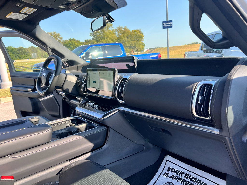 New 2025 Ford Expedition Platinum w/ Stealth Performance Package image 12