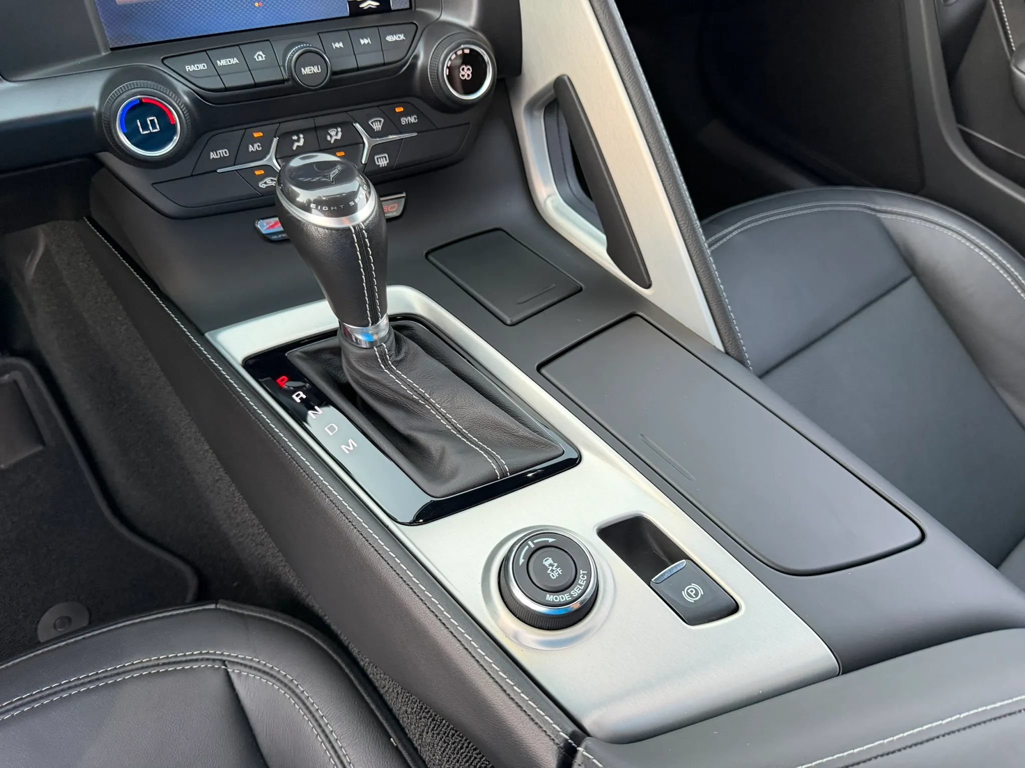 Used 2018 Chevrolet Corvette Z06 RWD image 34