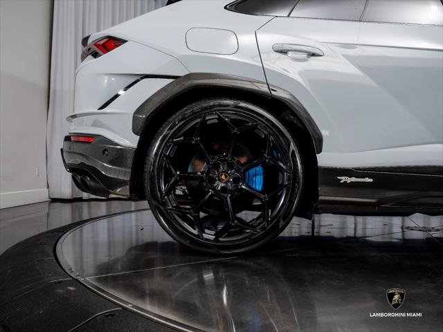 Used 2024 Lamborghini Urus Performante AWD/4WD image 25