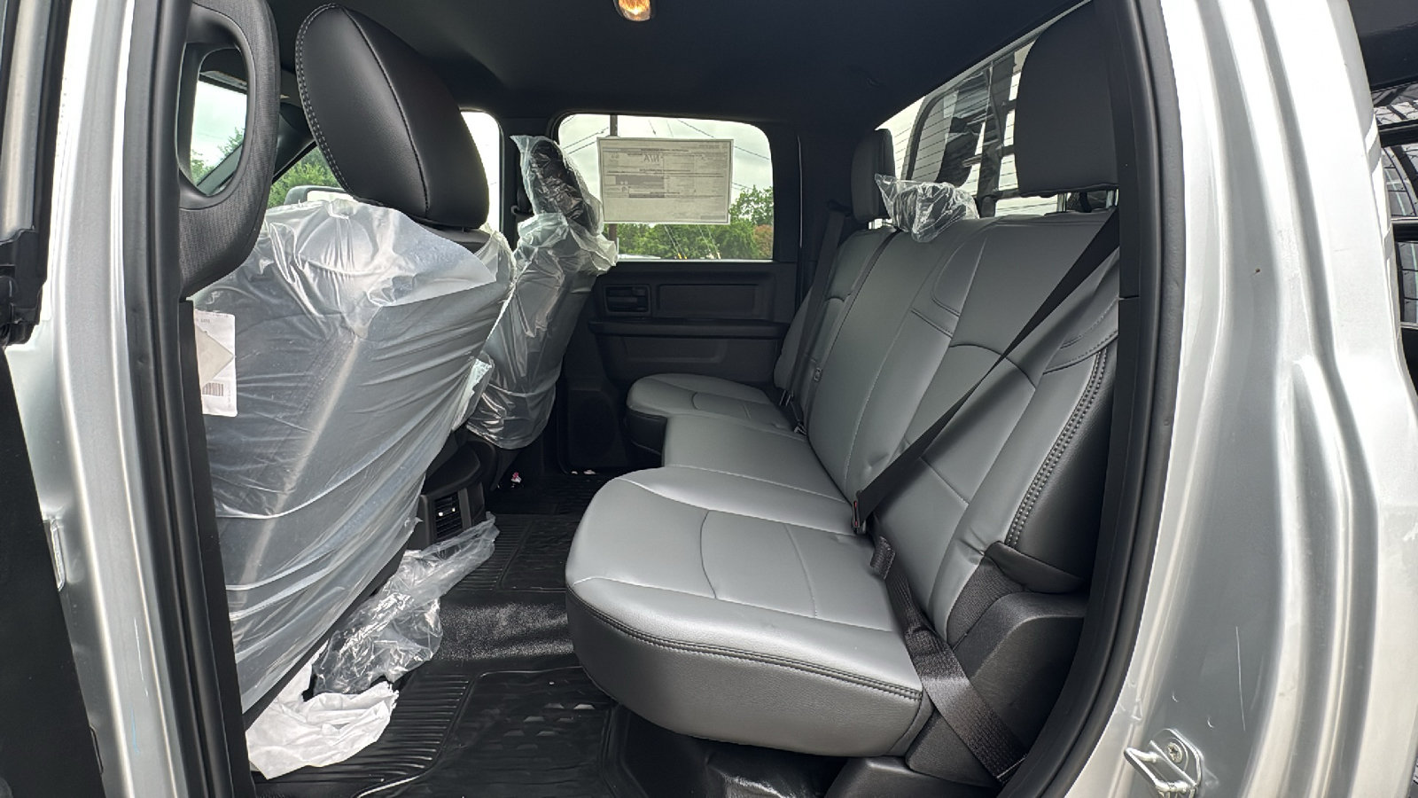 New 2026 RAM 5500 Tradesman w/ Chrome Appearance Group AWD/4WD image 14