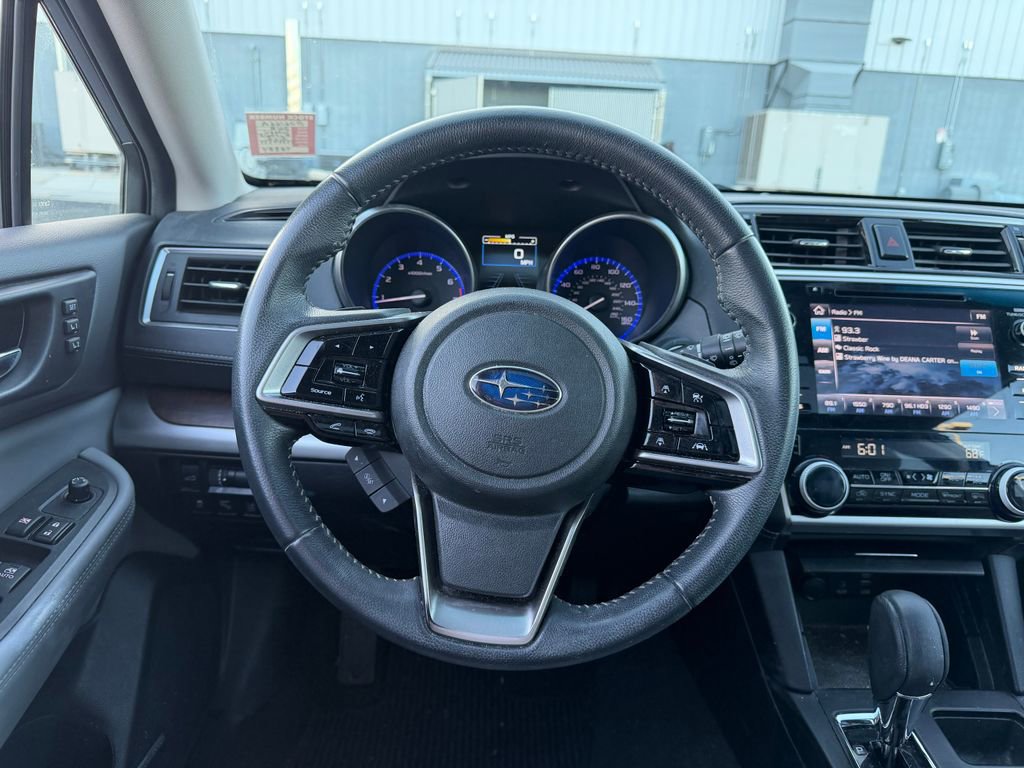 Used 2018 Subaru Outback 3.6R Limited AWD/4WD image 8