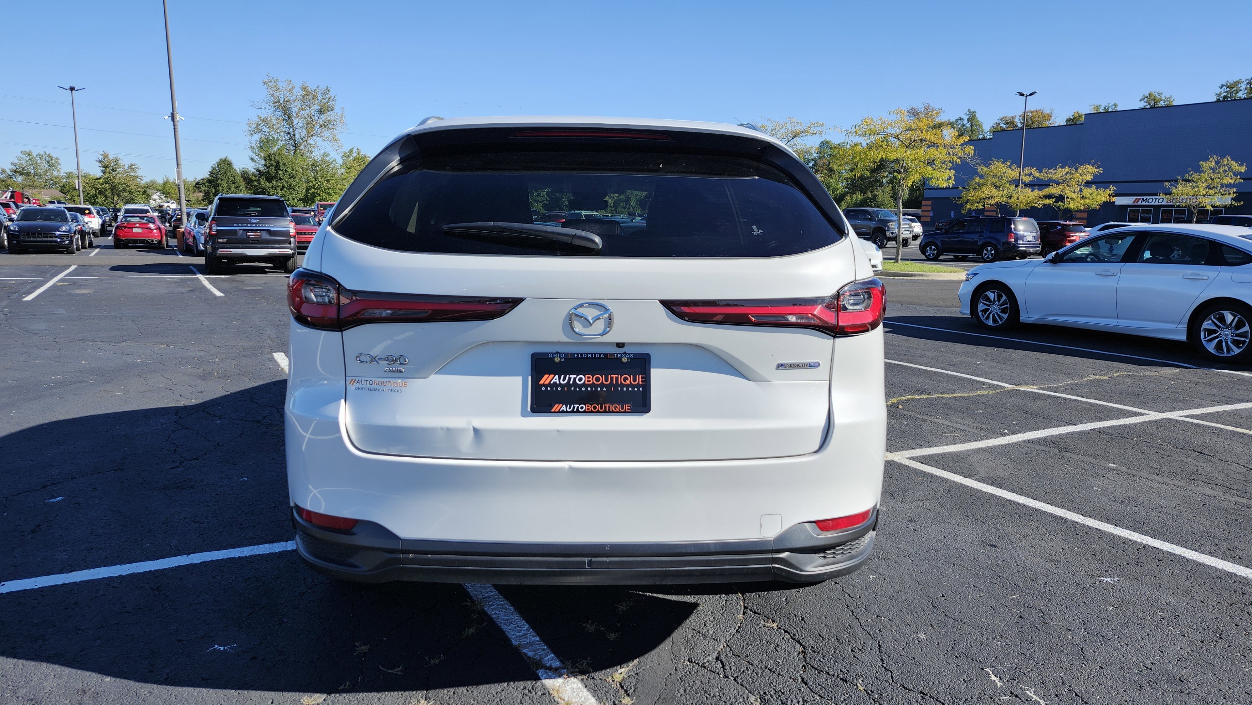 Used 2024 MAZDA CX-90 Plug-In Hybrid w/ Preferred image 9