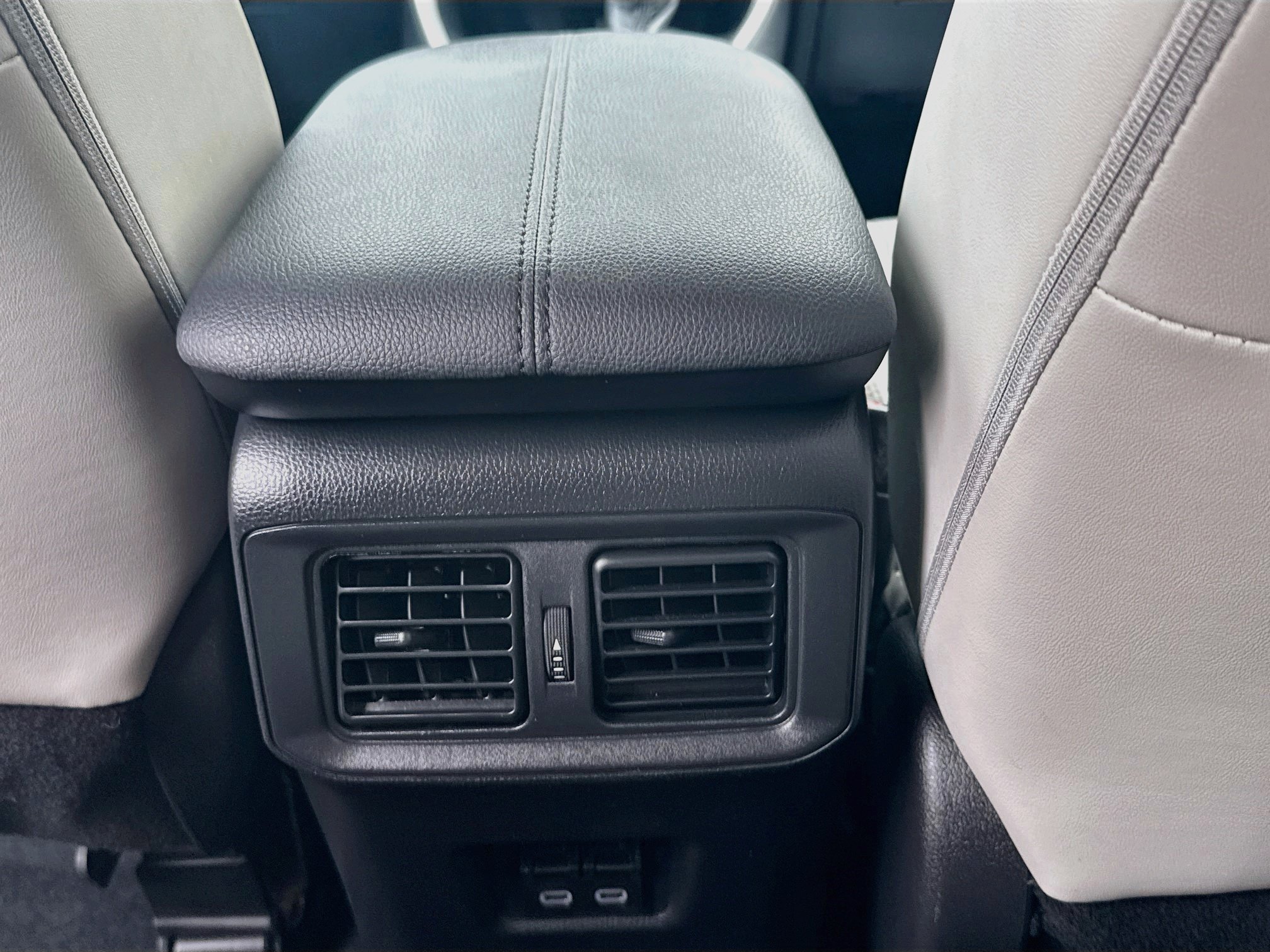 Used 2024 Toyota RAV4 XLE Premium FWD image 20