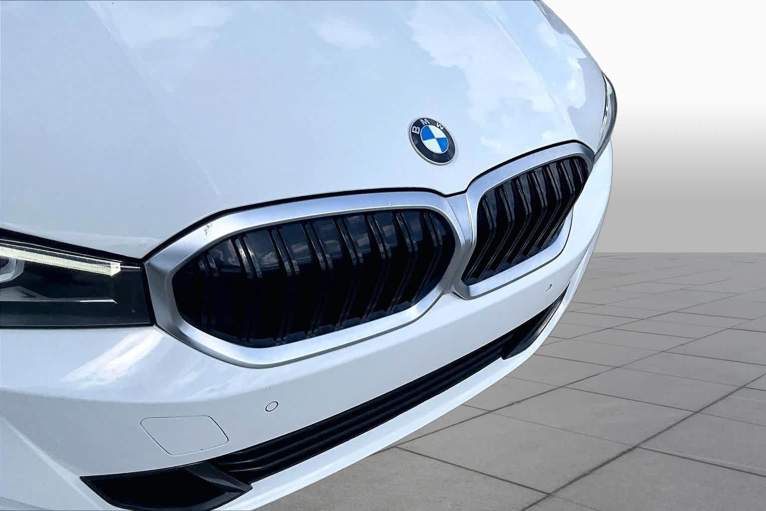 Used 2023 BMW 330i Sedan w/ Driving Assistance Package RWD image 29
