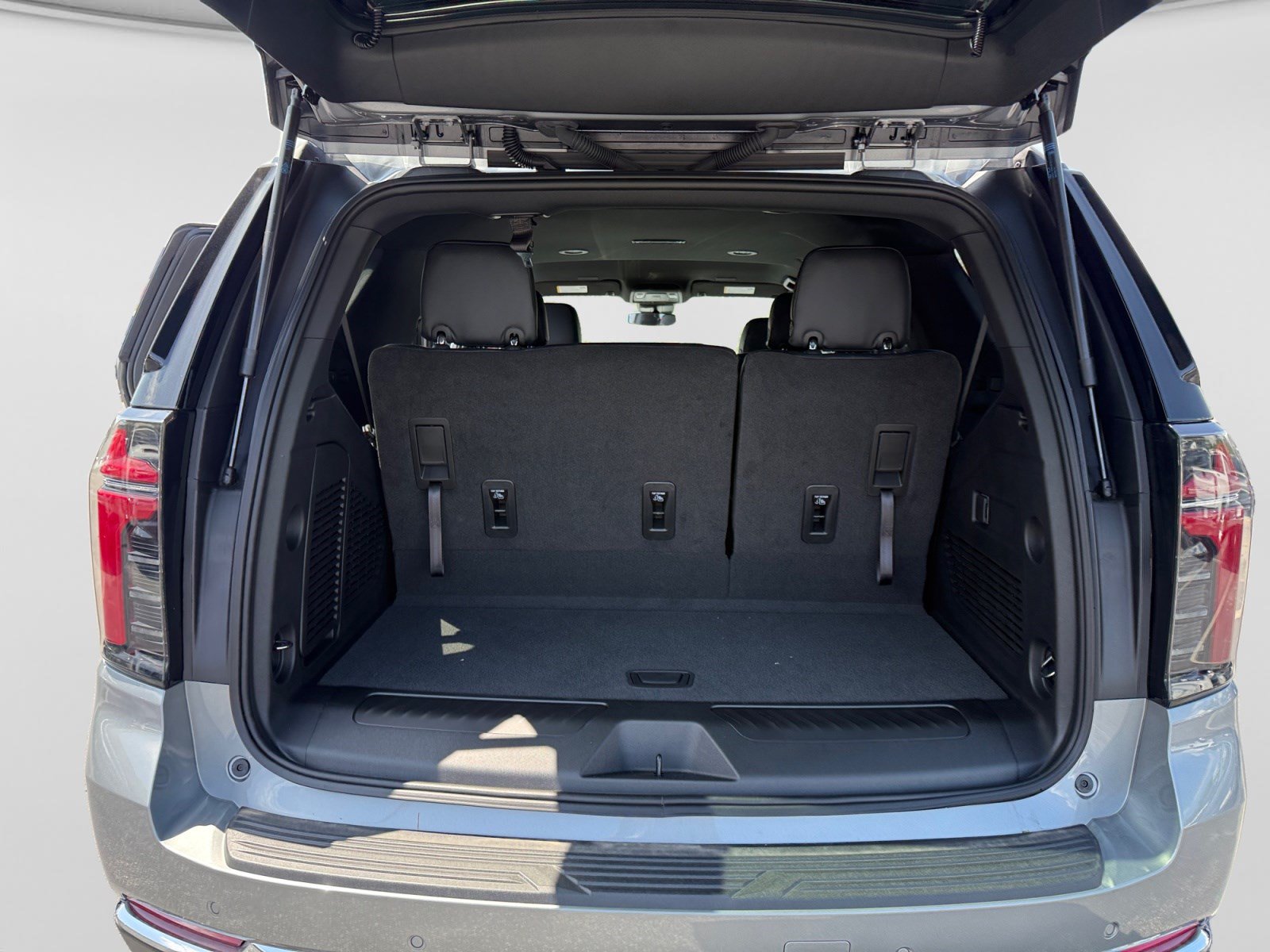 New 2026 Chevrolet Tahoe LS w/ LS Custom Edition AWD/4WD image 17