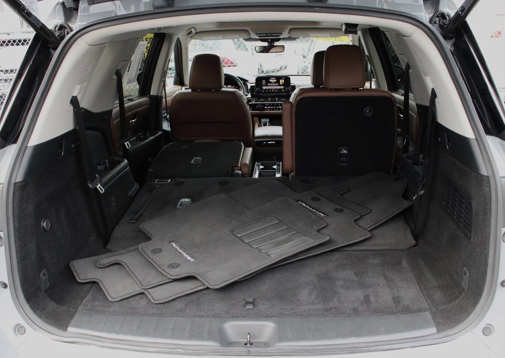 Certified 2023 Nissan Pathfinder Platinum image 22