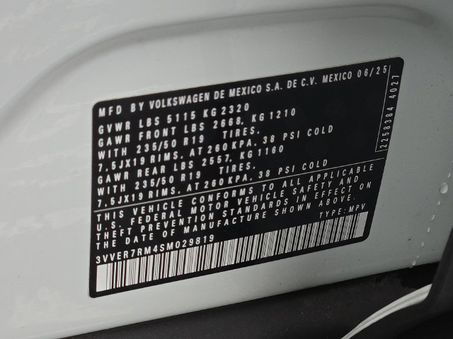 Certified 2025 Volkswagen Tiguan SE AWD/4WD image 26