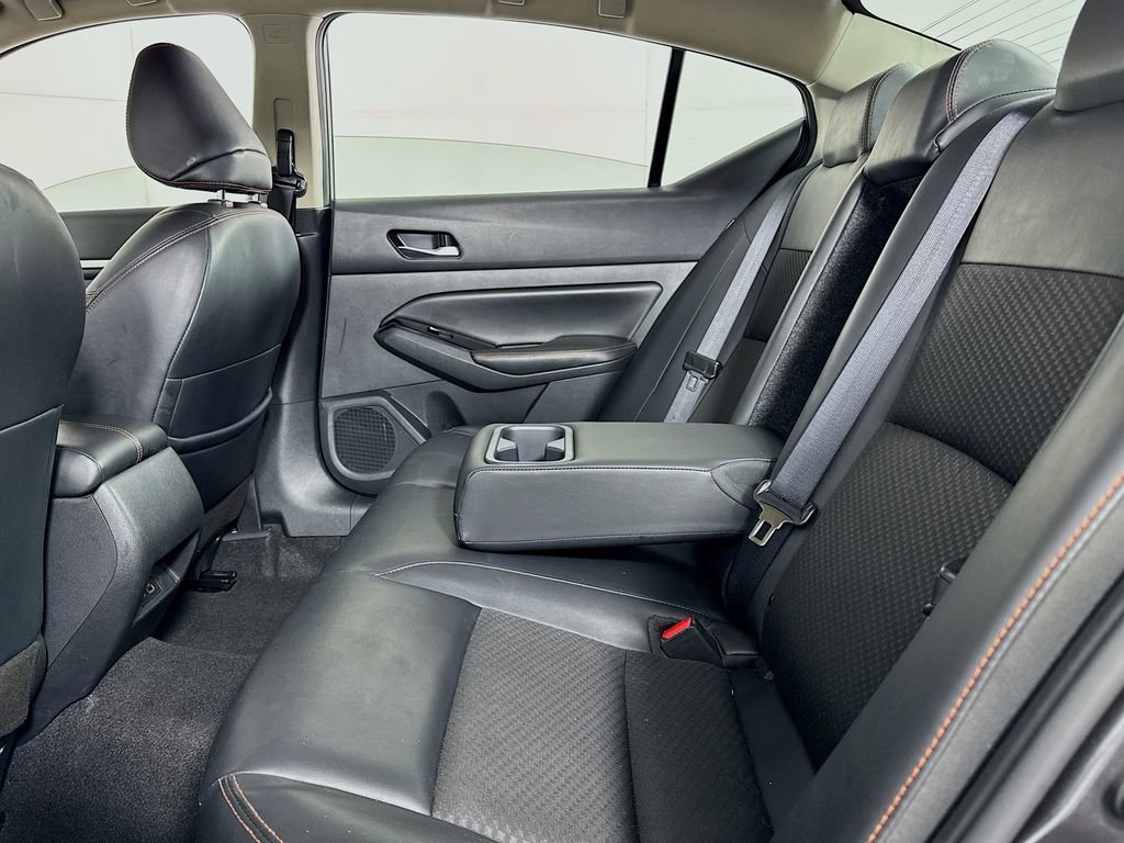 Used 2023 Nissan Altima 2.5 SR image 11