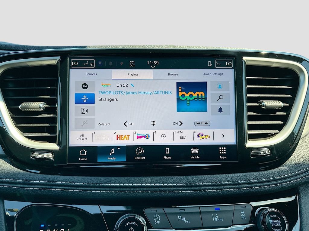 New 2026 Chrysler Pacifica Select FWD image 14