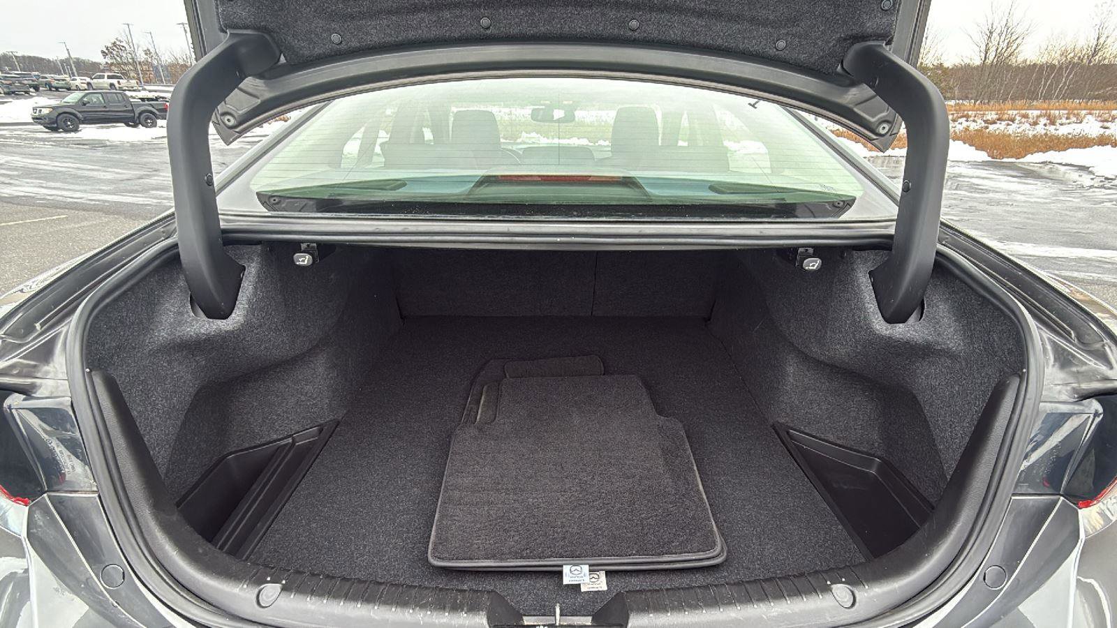 Used 2017 MAZDA MAZDA6 Touring w/ Touring Premium Package image 20