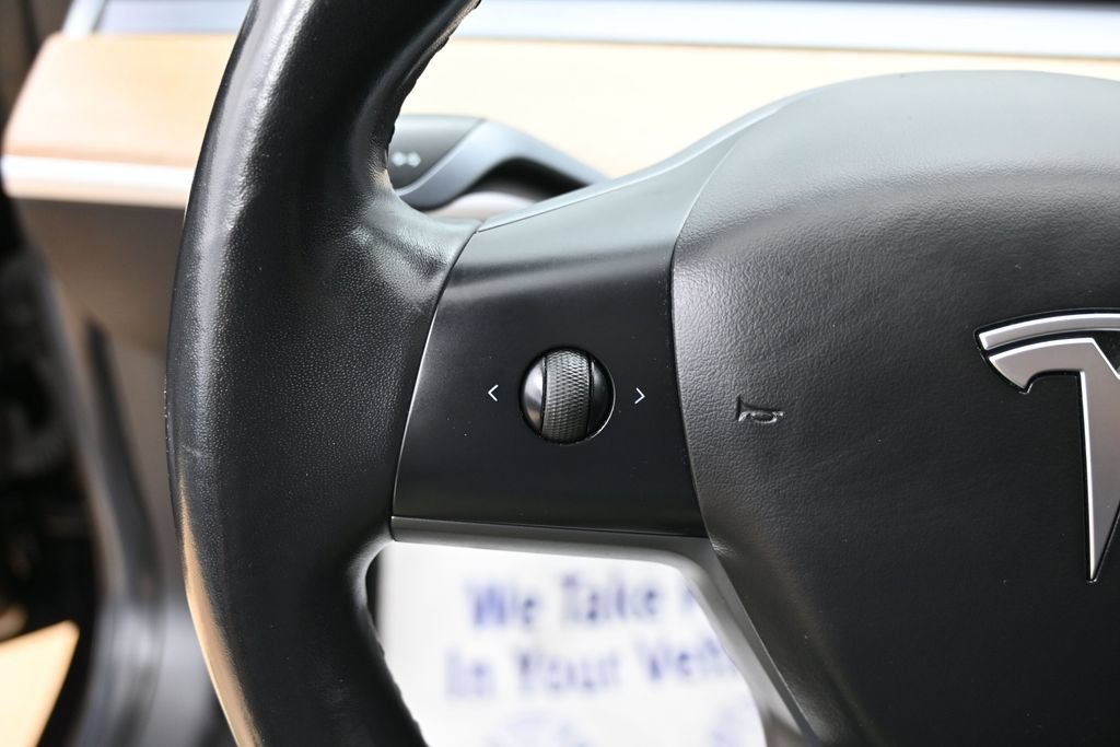 Used 2018 Tesla Model 3 Long Range RWD image 22