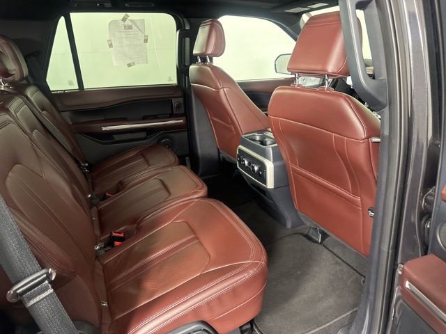 Used 2024 Ford Expedition Limited image 19