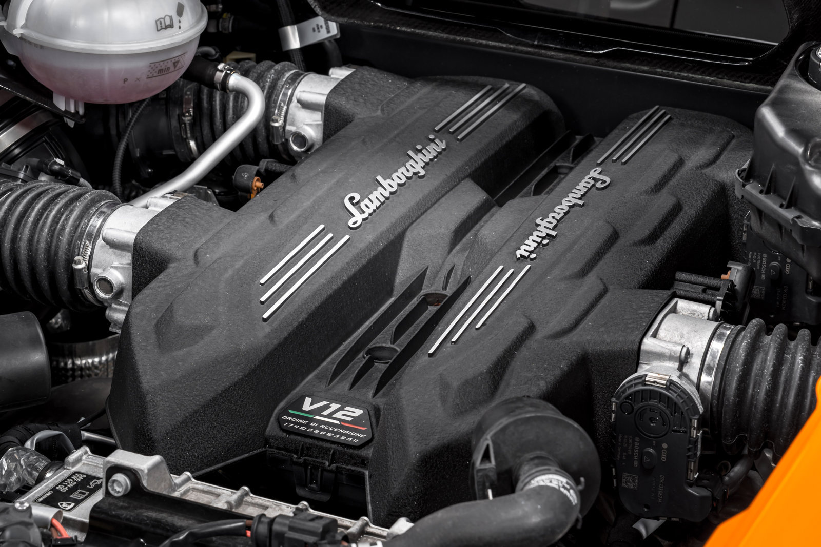 Used 2025 Lamborghini Revuelto AWD/4WD image 52