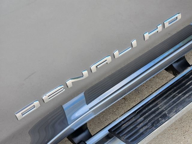 Used 2025 GMC Sierra 3500 Denali AWD/4WD image 8