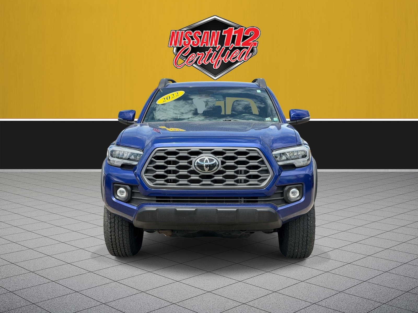 Used 2022 Toyota Tacoma TRD Off-Road w/ Technology Package AWD/4WD image 2