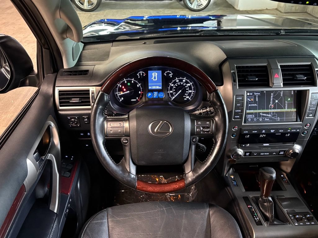 Used 2017 Lexus GX 460 Premium w/ Premium Package AWD/4WD image 15