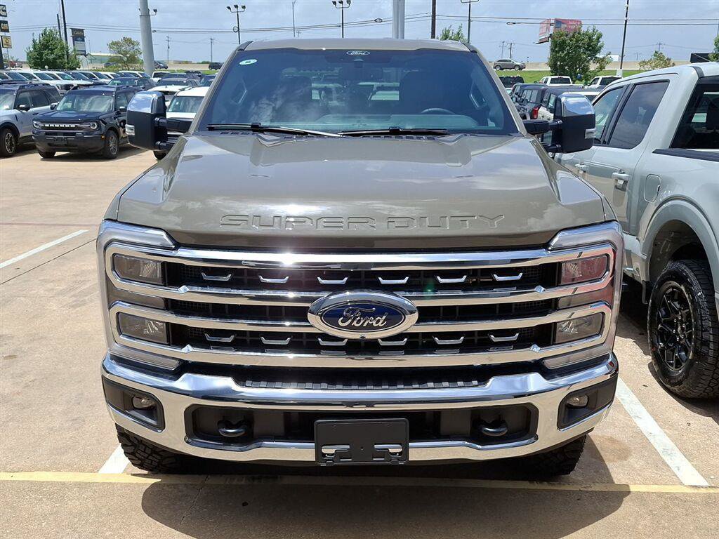 Used 2026 Ford F250 Lariat w/ Tremor Off-Road Package AWD/4WD image 6