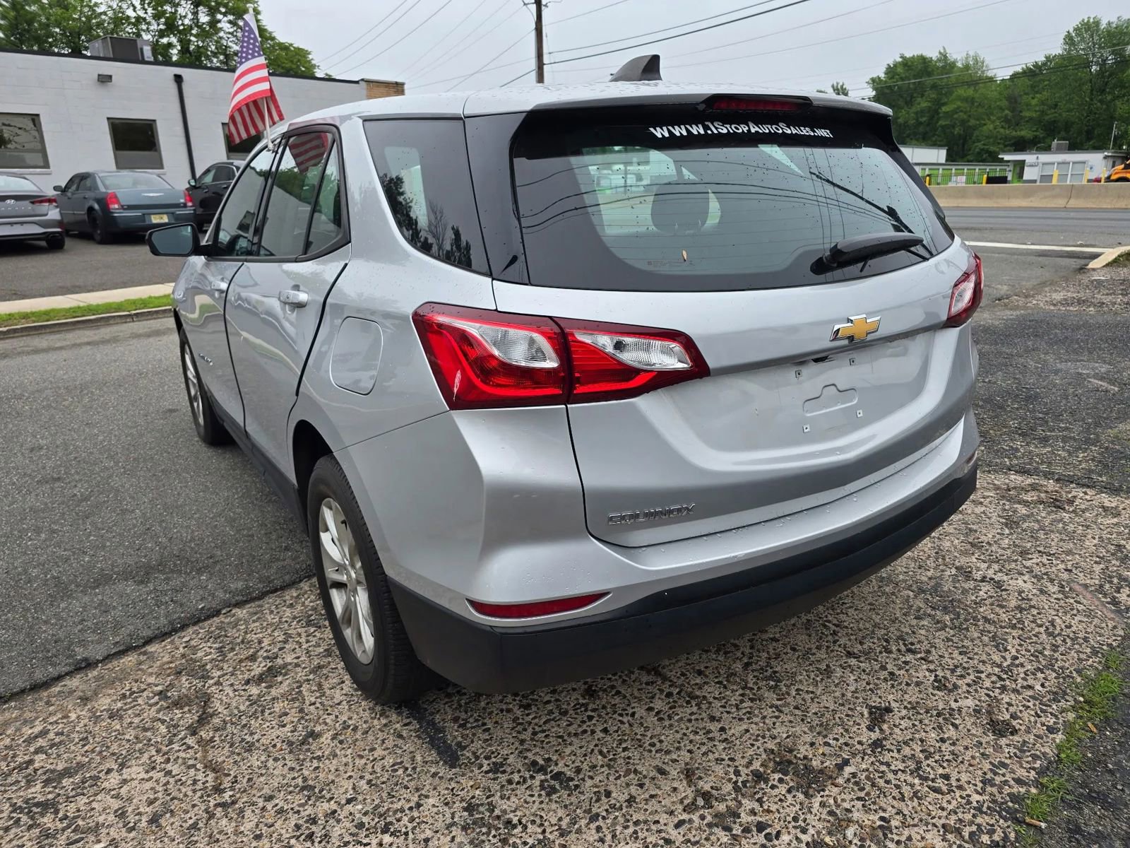 Used 2019 Chevrolet Equinox LS FWD image 9