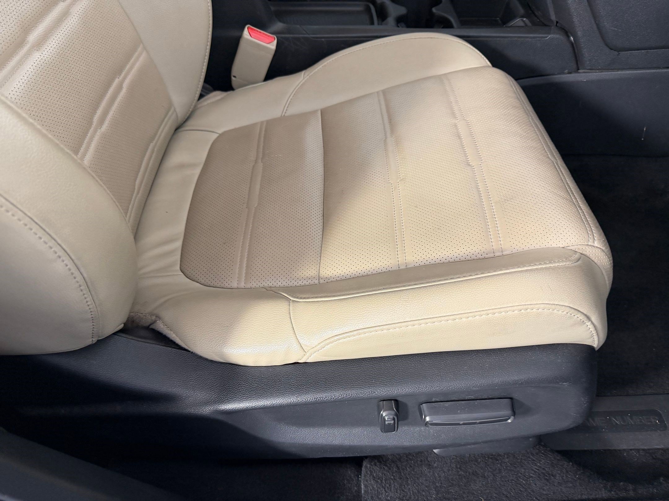 Used 2018 Honda CR-V Touring image 34