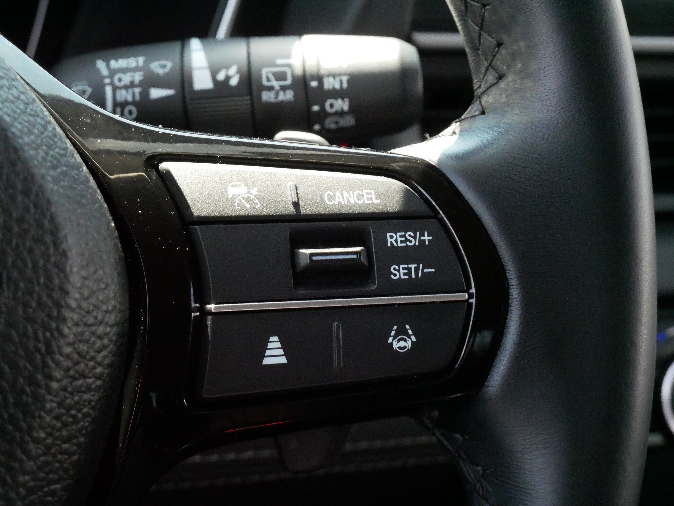 Used 2025 Honda Pilot EX-L image 26
