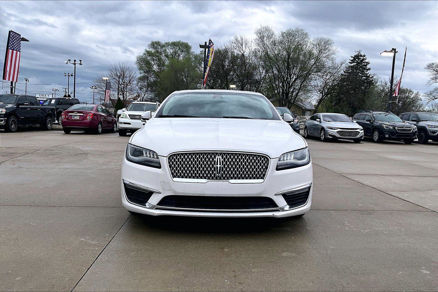 Used 2018 Lincoln MKZ Select w/ Select Plus Package AWD/4WD image 5