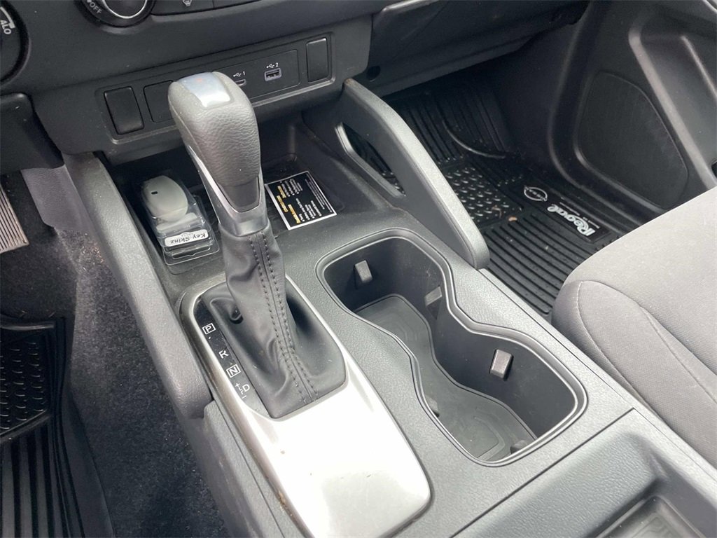 Certified 2022 Nissan Frontier S image 28