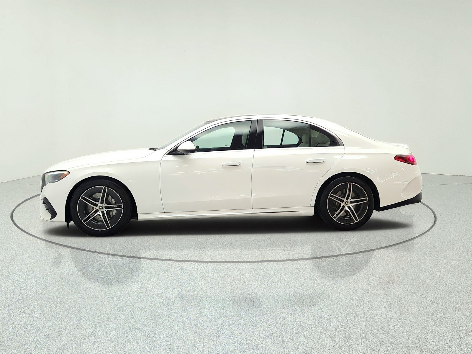Certified 2024 Mercedes-Benz E 450 4MATIC Sedan image 8