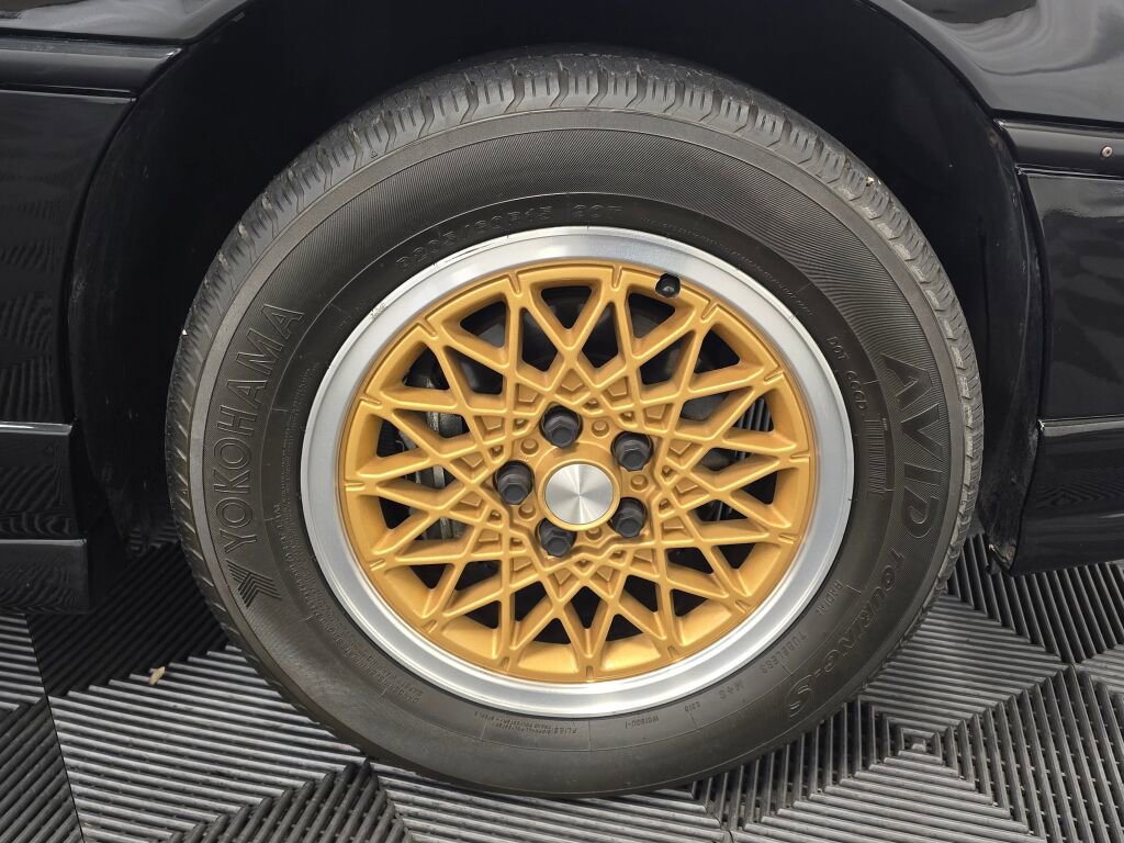 Used 1988 Pontiac Fiero GT image 17