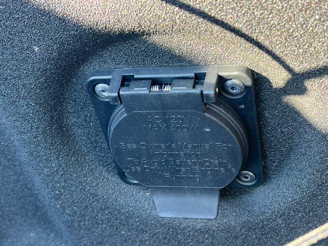Used 2024 Nissan Frontier SL AWD/4WD image 14