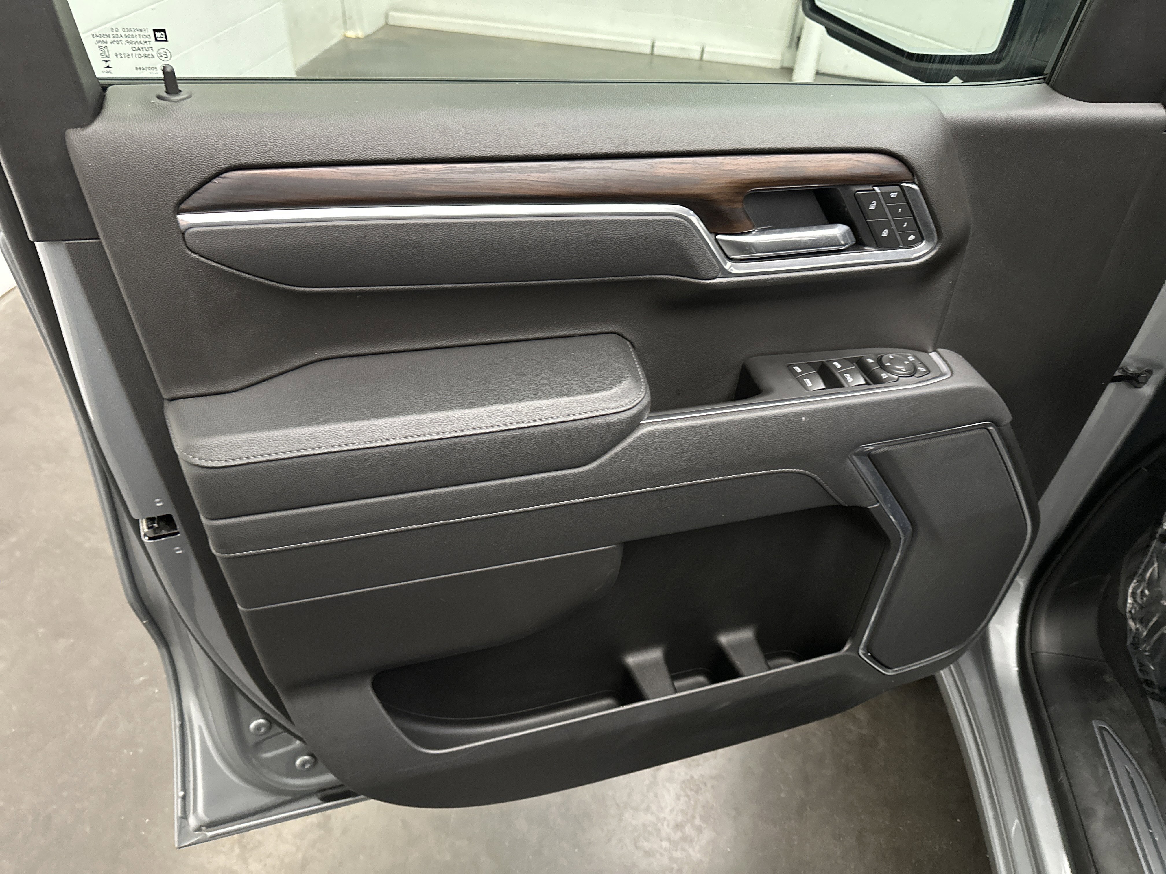 Used 2025 GMC Sierra 1500 SLT image 21