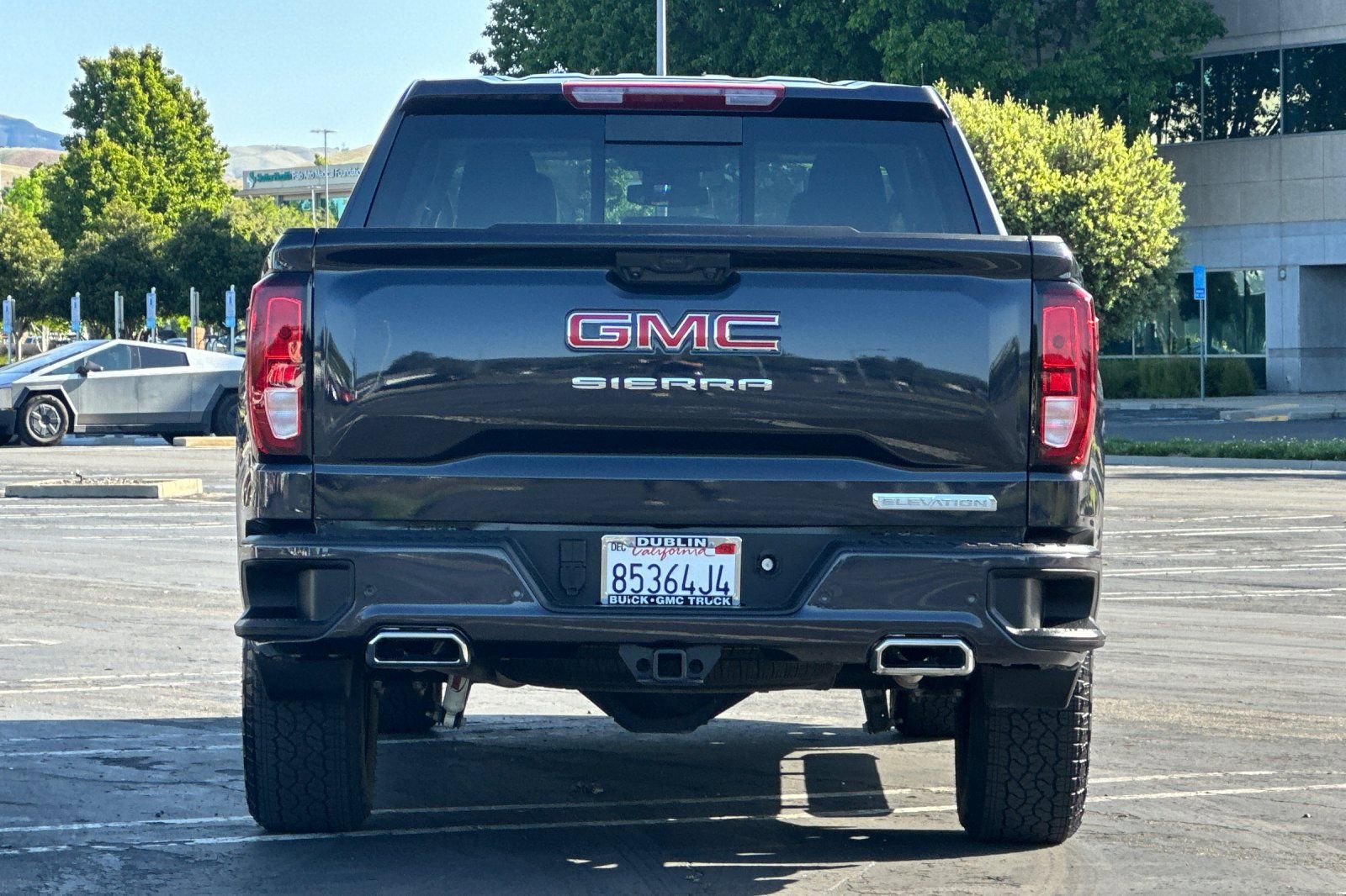 Used 2026 GMC Sierra 1500 Elevation w/ Elevation Premium Package AWD/4WD image 5