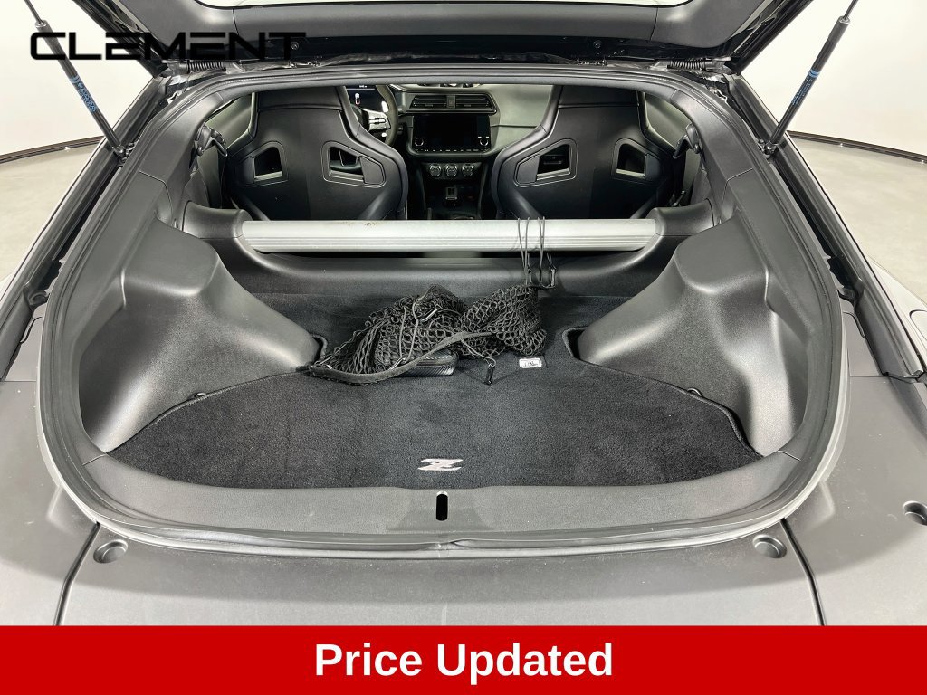Used 2024 Nissan Z NISMO w/ Floor Mat Package RWD image 10