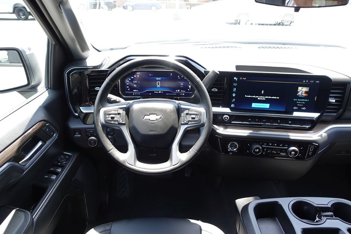 Used 2024 Chevrolet Silverado 1500 LT AWD/4WD image 37