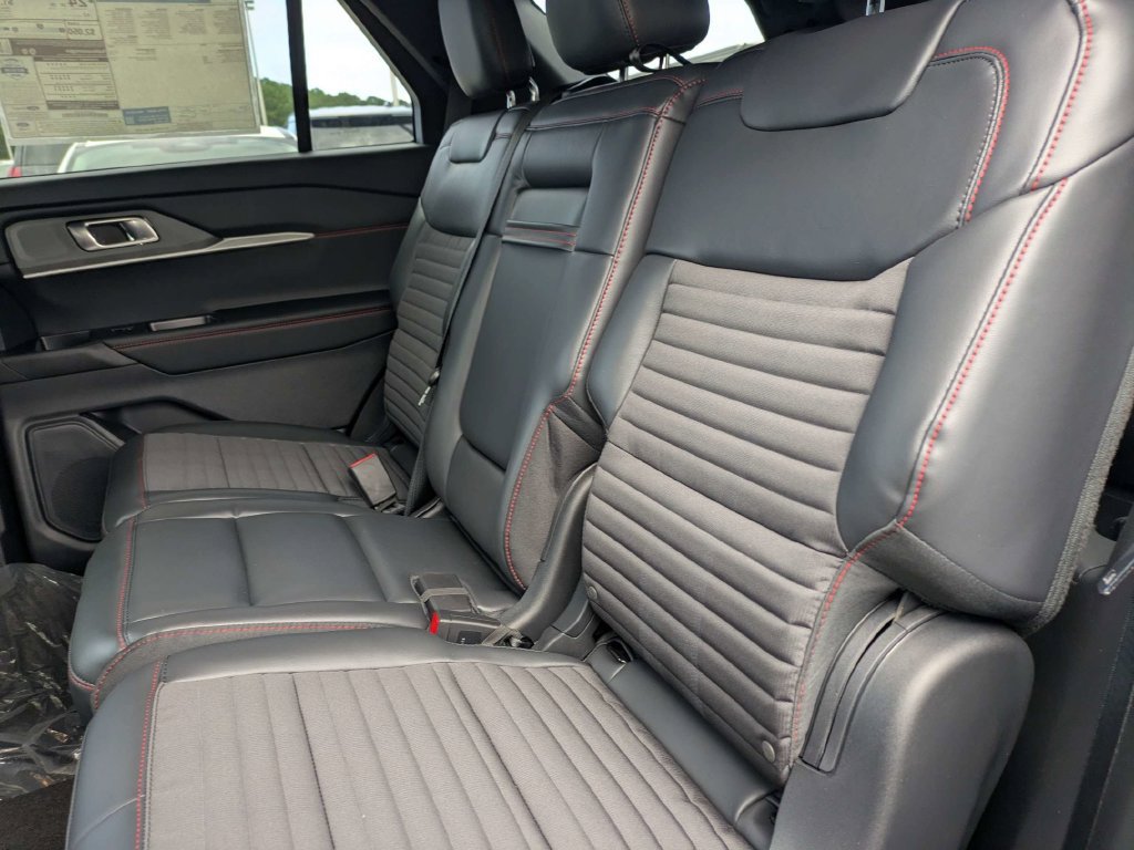 New 2026 Ford Explorer ST-Line RWD image 16