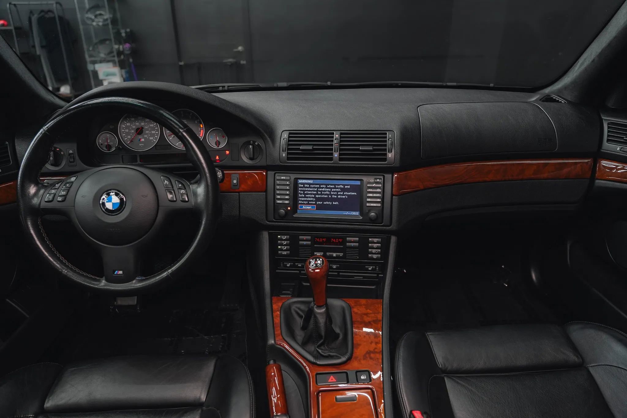 Used 2003 BMW M5 image 40