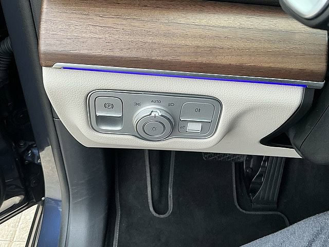 Used 2025 Mercedes-Benz GLE 350 4MATIC image 23