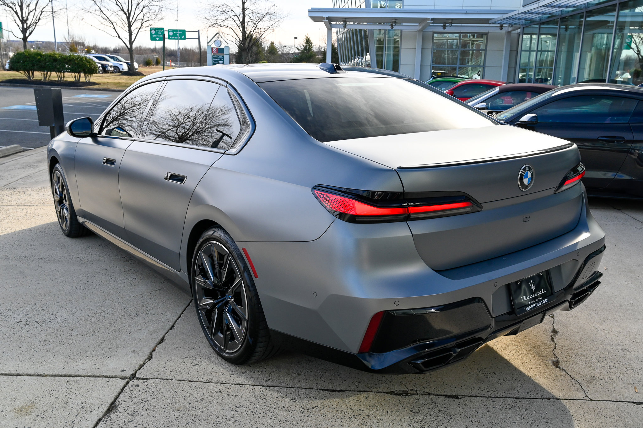Used 2023 BMW 760i xDrive 760i xDrive image 7