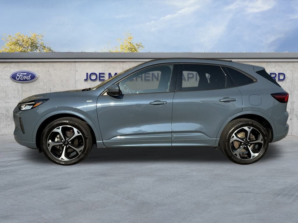 Certified 2023 Ford Escape ST-Line Select w/ Tech Pack #1 image 3